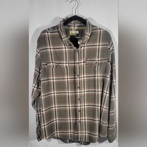 Magellan Outdoors Classic Fit long sleeved flannel size XL